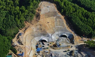 Hầm Thần Vũ trên cao tốc Bắc Nam đoạn Diễn Châu – Bãi Vọt do Cienco4 thi công