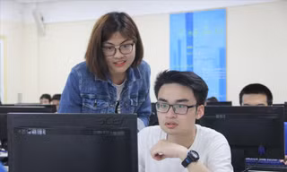 Sinh viên vẫn chưa thể trở lại trường để học trực tiếp (ảnh chụp trước ngày 27/4). Ảnh: Nguyễn Thương