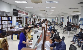 Mạnh tay với cán bộ đùn đẩy, sợ sai