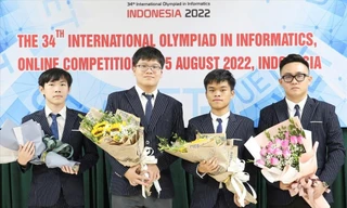 Chong đèn so tài đấu trường quốc tế 