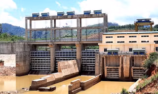 Sông Đăk Psi đang oằn mình “gánh” 11 thủy điện 