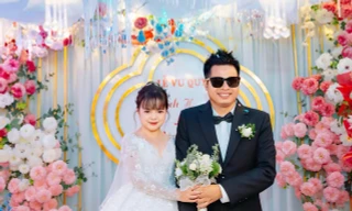 Chuyện tình ca sĩ tí hon 