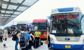 Tàu hỏa, máy bay, đường sắt 'nóng' từng ngày trước cao điểm du lịch 30/4 - 1/5