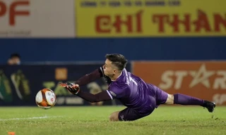 Ông Kim Sang-sik chưa mừng đã lo 