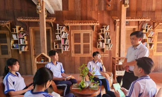 Nổi chìm văn hóa cù lao - Bài 3: Cô giáo miệt vườn và những đứa trẻ cù lao