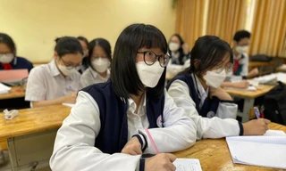 Học sinh lớp 9 đang căng mình ôn tập chuẩn bị cho kỳ thi vượt cấp. Ảnh: Quỳnh Anh 