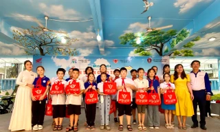 Hà Nội: Tween trường Tiểu học Yết Kiêu hứng thú với những bài học về An toàn giao thông