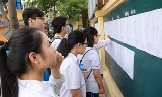 Điểm chuẩn vào lớp 10 ở Hà Nội: Có trường lấy cao "ngất ngưởng", có trường chỉ 3 điểm/ môn