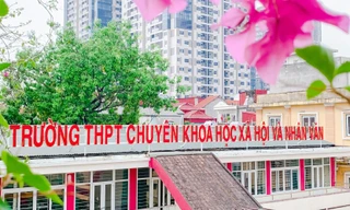 Trường THPT chuyên Khoa học Xã hội và Nhân văn tuyển sinh lớp 10 bằng hình thức độc lạ
