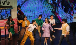 Teen trường Ams diễn nhạc kịch, bày tỏ mong muốn cha mẹ sẽ tôn trọng ước mơ của con cái