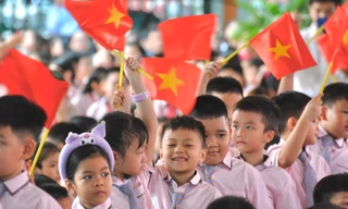 Học sinh có thể được nghỉ tới 10 ngày trong tháng Tư này, là những ngày nào?