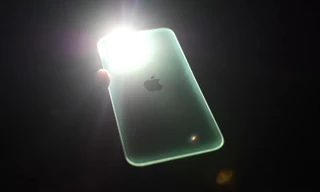 Thường xuyên sử dụng chế độ đèn pin liệu có khiến điện thoại nhanh hỏng?