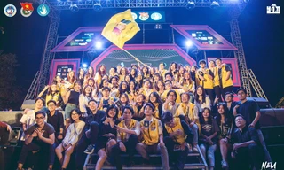 NEU Youth Festival 2022: Cùng MONO, GREY D "cháy hết mình" tại Đại học Kinh tế Quốc dân