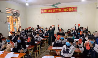 Học sinh trở lại trường học trực tiếp: Vẫn là "nhất quỷ nhì ma thứ ba học trò"!