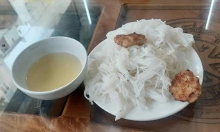 Vụ suất bún chả 35K chỉ có 2 miếng thịt: Chủ nhà hàng giải thích chưa thỏa đáng!