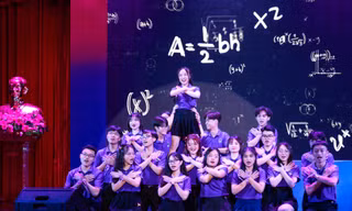 Sinh viên Đại học Quốc gia Hà Nội bùng nổ Chung kết "Lớp tôi là số 1"