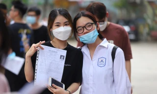 Tuyển sinh Đại học 2023: Nhiều trường dự kiến điểm chuẩn giảm sau 2 lần lọc ảo