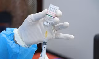 Chính phủ Anh và CH Czech viện trợ hơn 660.000 liều vaccine phòng COVID-19 cho Việt Nam