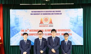 4/4 học sinh Việt Nam giành huy chương tại Olympic Tin học quốc tế 2022