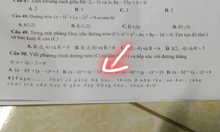 Cô giáo động viên học sinh một câu trong đề kiểm tra, đọc xong ai cũng ấm lòng!