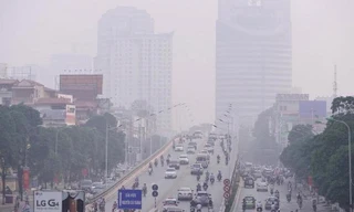 Cảnh báo tình trạng ô nhiễm không khí tại Hà Nội, cần làm gì để bảo vệ sức khỏe?