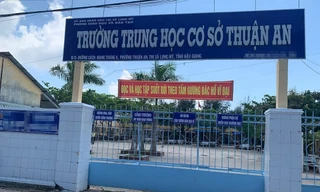 Một nam sinh lớp 7 ở Hậu Giang nhảy lầu, nghi do tức giận khi bị bạn học chọc ghẹo