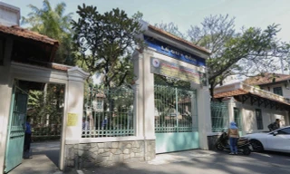 Bếp ăn bán trú một trường THPT phải tạm dừng sau khi có 6 học sinh bị đau bụng