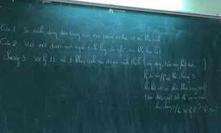 Cô giáo giao bài tập, học sinh đọc xong đề bài lại hoang mang không biết là môn gì?