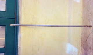 Nam sinh lớp 6 ở Quảng Ninh bị thanh sắt xuyên vào chỗ hiểm vì trò đùa của bạn cùng lớp