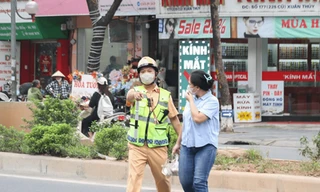 Người đi bộ khi sang đường cần nắm rõ những quy định này để tránh bị xử phạt