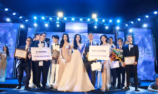 Rực rỡ sắc màu đêm Chung kết Duyên dáng Ngoại thương 2022 của sinh viên FTU