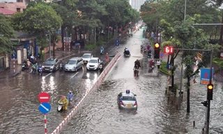 Cảnh báo mưa dông tại Hà Nội và một số tỉnh miền Bắc trước kỳ nghỉ lễ 30/4 - 1/5