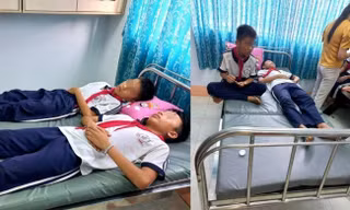 Thêm một vụ ngộ độc tập thể của học sinh tiểu học, nghi do ăn đồ mua trước cổng trường