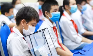 Bộ GD&ĐT đề nghị Bộ Y tế rút gọn thời gian cách ly đối tượng F1 là giáo viên và học sinh