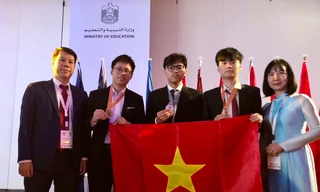 3 nam sinh giành huy chương tại Olympic Sinh học quốc tế 2023 đến từ ngôi trường nào?