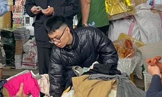 Bới tung chợ si tìm đồ diện Tết