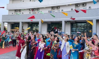 Lễ hội áo dài có một không hai trong bệnh viện Ung bướu 