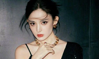 Xuýt xoa trước tạo hình đầy khí chất của Cổ Lực Na Trát trong phim mới “Thập Nhị Đàm”