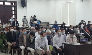 Các bị cáo tại tòa.