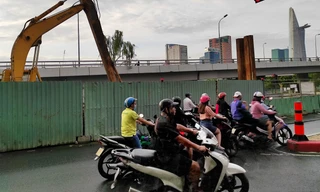 Lô cốt chống ngập bủa vây đường phố Sài Gòn