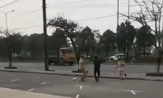 Nam thanh niên vi phạm giao thông, dùng côn tấn công CSGT ở Hải Phòng