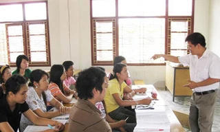 Không tuyển được giảng viên vì lương thấp