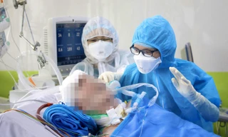 Bệnh nhân COVID-19 là phi công người Anh hồi phục ngoạn mục, được ngừng ECMO