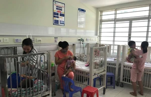 Dịch bệnh truyền nhiễm diễn biến phức tạp đến tháng 11