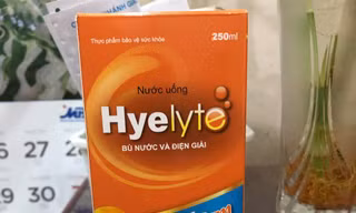 Hình ảnh loại thực phẩm chức năng dạng Oresol gia đình đã cho cháu bé sử dụng (ảnh do gia đình bệnh nhi cung cấp)