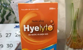 Hình ảnh loại thực phẩm chức năng dạng Oresol gia đình đã cho cháu bé sử dụng (ảnh do gia đình bệnh nhi cung cấp)