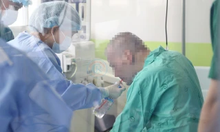 Bệnh nhân phi công người Anh đã được định ngày về nước