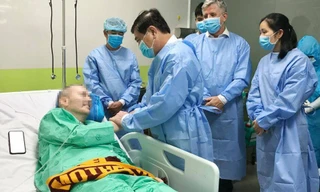 Lên máy bay về nước, nam phi công có phải cách ly?