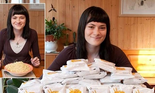 Cô gái ăn mì gói suốt 11 năm