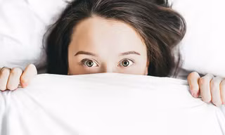 Bí kíp tút tát nhan sắc, xóa dấu vết và cấp tốc lấy lại mắt đẹp cho hội “cú đêm“